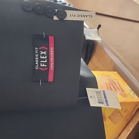 Van Heusen 48R  Medium Grey Blazer - Picture 4 of 4